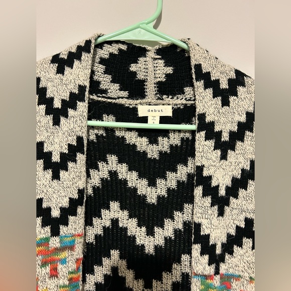 Rainbow pattern debut sweater - Picture 2 of 8